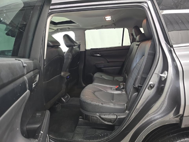 2022 Toyota Highlander XLE AWD