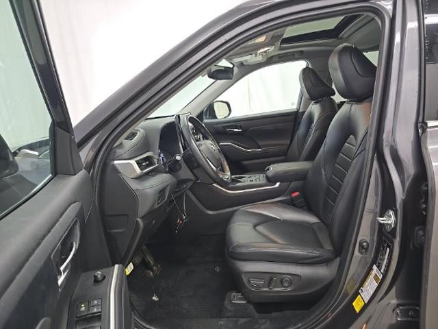 2022 Toyota Highlander XLE AWD