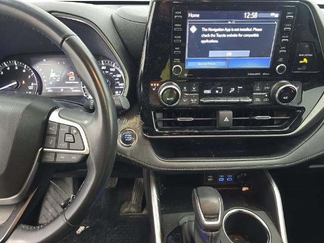 2022 Toyota Highlander XLE AWD