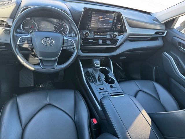 2022 Toyota Highlander XLE AWD