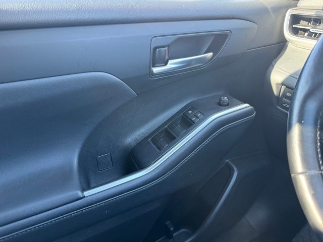 2022 Toyota Highlander XLE AWD