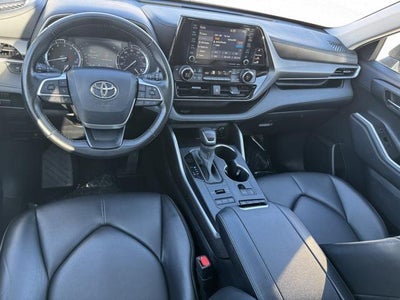 2022 Toyota Highlander XLE AWD