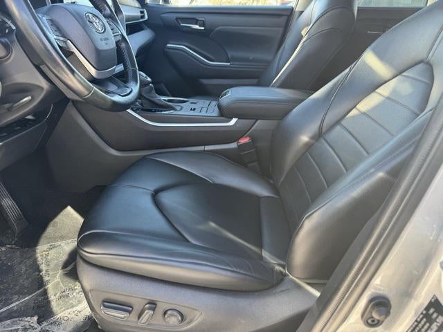 2022 Toyota Highlander XLE AWD