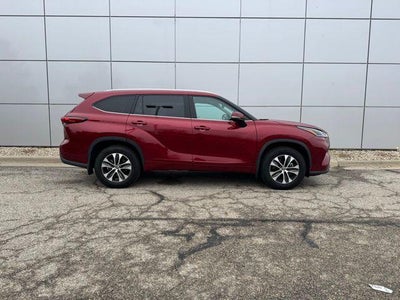 2021 Toyota Highlander XLE AWD