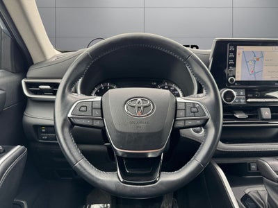 2021 Toyota Highlander XLE AWD