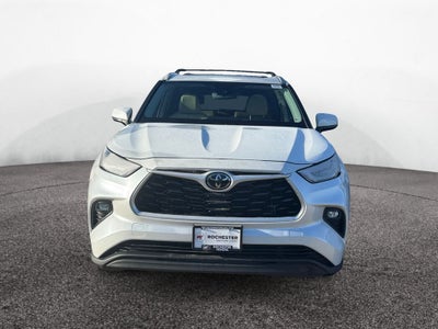 2022 Toyota Highlander XLE AWD