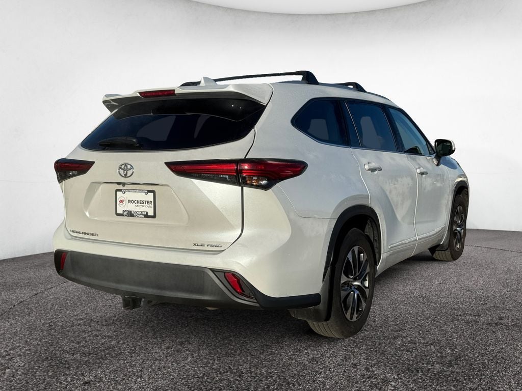 2022 Toyota Highlander XLE AWD