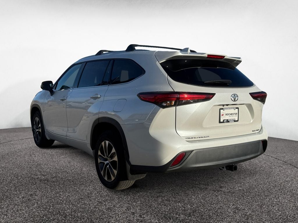 2022 Toyota Highlander XLE AWD