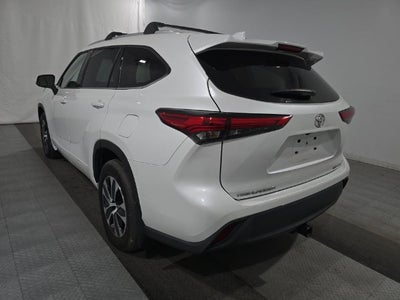 2022 Toyota Highlander XLE AWD