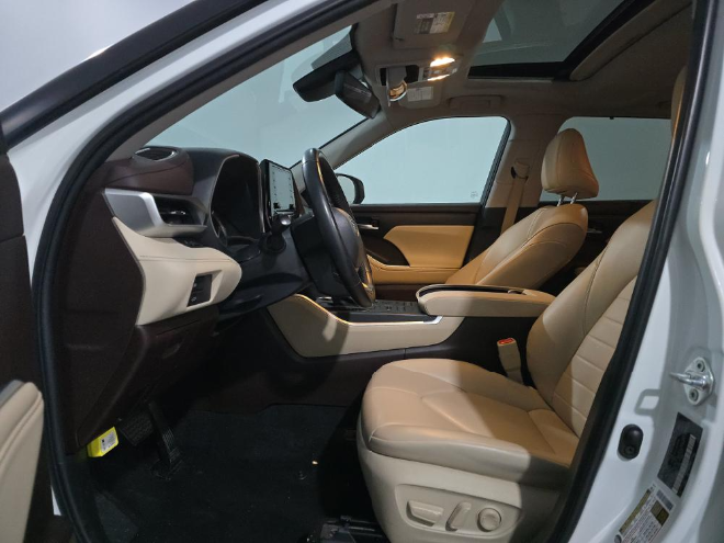 2022 Toyota Highlander XLE AWD