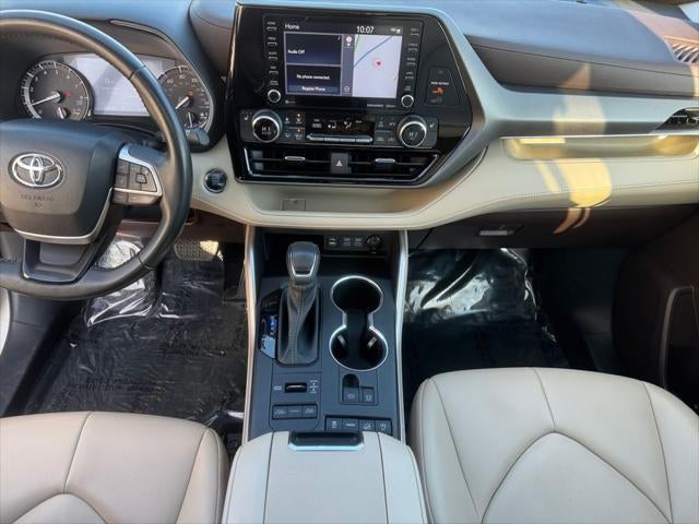 2022 Toyota Highlander XLE AWD