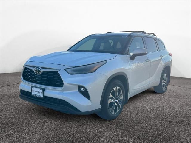 2022 Toyota Highlander XLE AWD