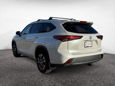 2022 Toyota Highlander XLE AWD