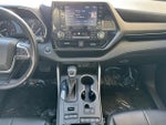2022 Toyota Highlander XLE AWD