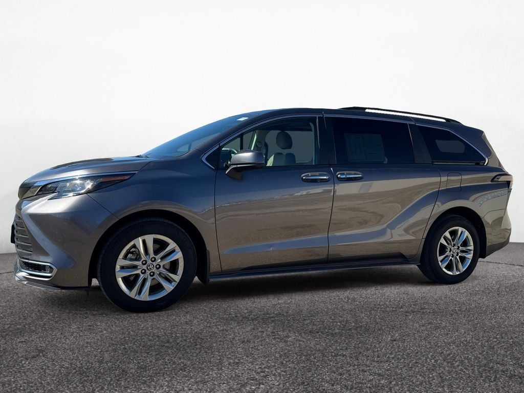 2023 Toyota Sienna XLE 7 Passenger