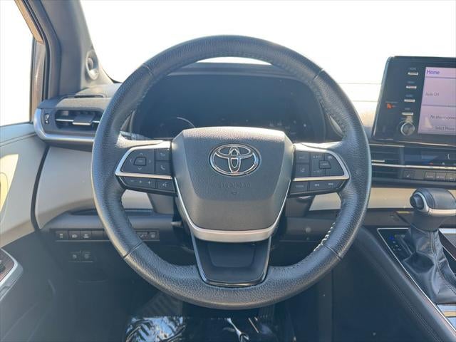 2023 Toyota Sienna XLE 7 Passenger