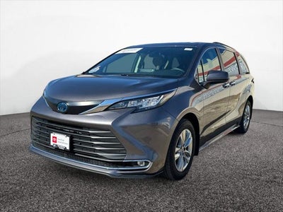 2023 Toyota Sienna XLE 7 Passenger