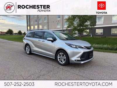 2024 Toyota Sienna XLE 7 Passenger