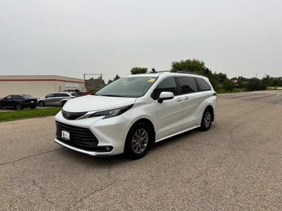 2025 Toyota Sienna XLE 7 Passenger