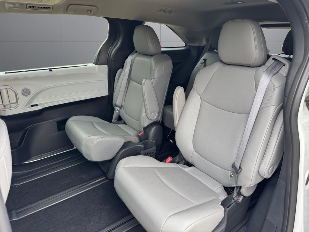 2025 Toyota Sienna XLE 7 Passenger