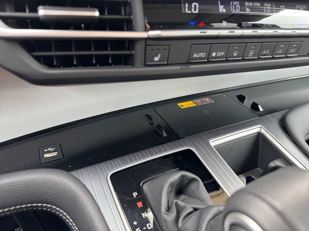 2025 Toyota Sienna XLE 7 Passenger
