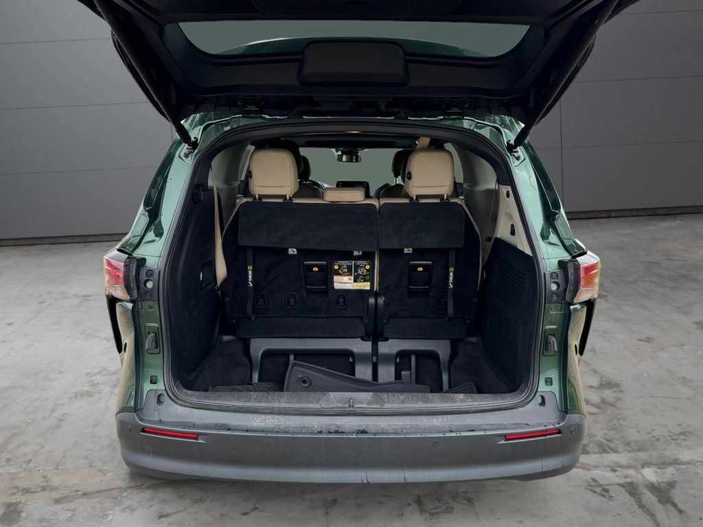 2022 Toyota Sienna XLE 7 Passenger