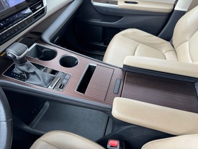 2022 Toyota Sienna XLE 7 Passenger