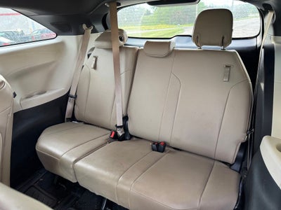 2022 Toyota Sienna XLE 7 Passenger