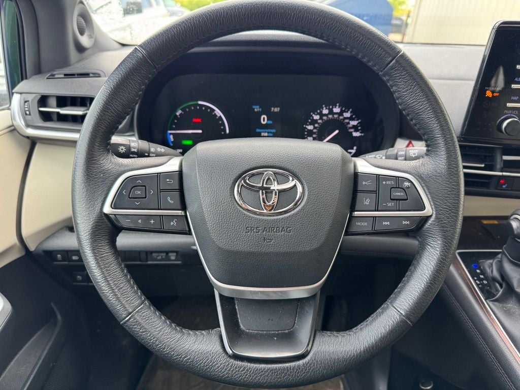 2022 Toyota Sienna XLE 7 Passenger