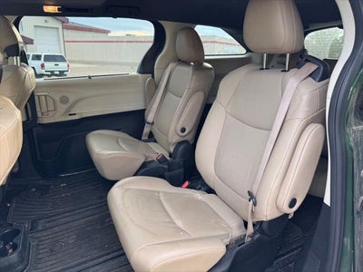 2022 Toyota Sienna XLE 7 Passenger