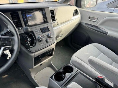 2017 Toyota Sienna LE 7 Passenger