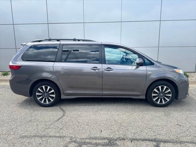 2019 Toyota Sienna LE 7 Passenger