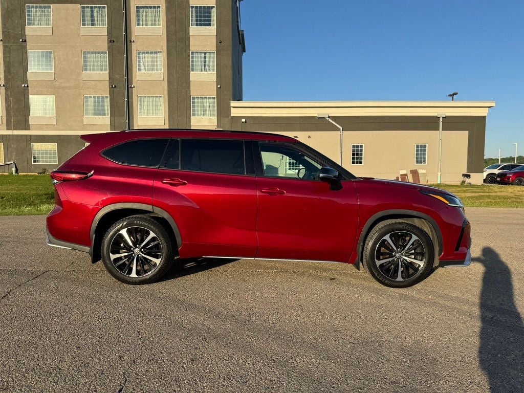 2022 Toyota Highlander XSE AWD