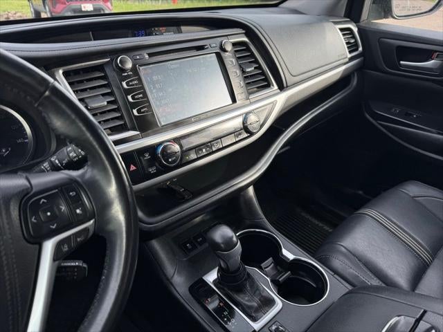 2017 Toyota Highlander SE AWD