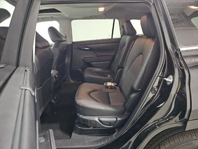 2025 Toyota Highlander Hybrid XLE AWD