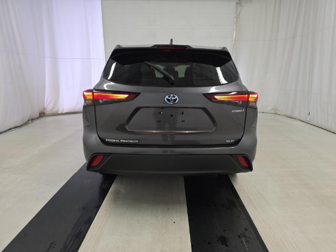 2024 Toyota Highlander Hybrid XLE AWD