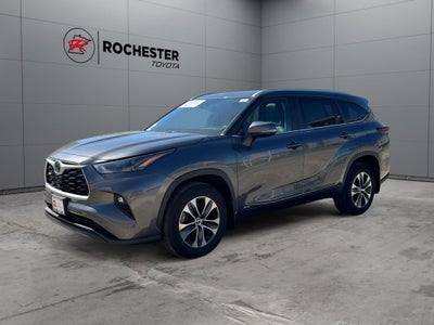 2024 Toyota Highlander Hybrid XLE AWD