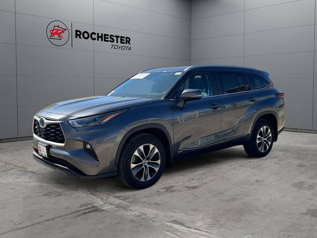2024 Toyota Highlander Hybrid XLE AWD