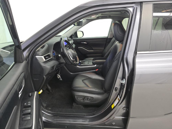 2024 Toyota Highlander Hybrid XLE AWD