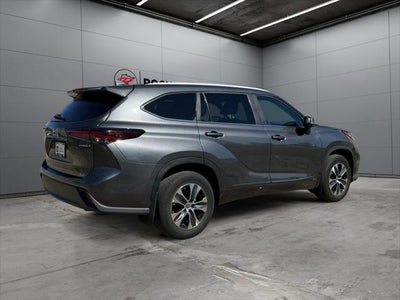 2024 Toyota Highlander Hybrid XLE AWD