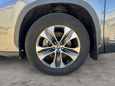 2024 Toyota Highlander Hybrid XLE AWD