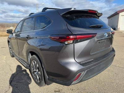 2024 Toyota Highlander Hybrid XLE AWD