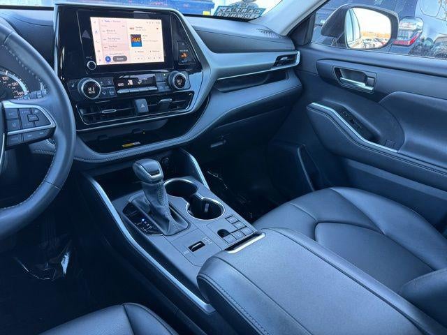 2024 Toyota Highlander Hybrid XLE AWD