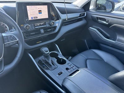 2024 Toyota Highlander Hybrid XLE AWD