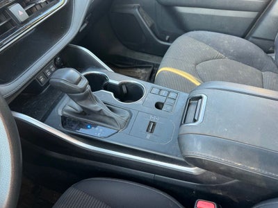 2023 Toyota Highlander L FWD