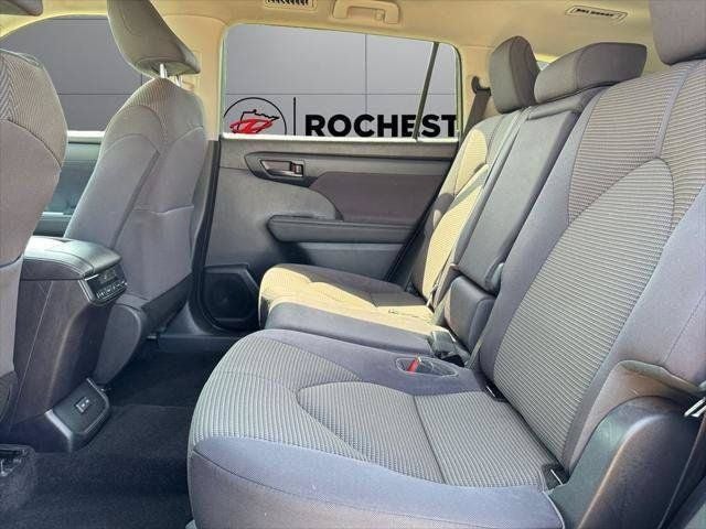 2023 Toyota Highlander L FWD
