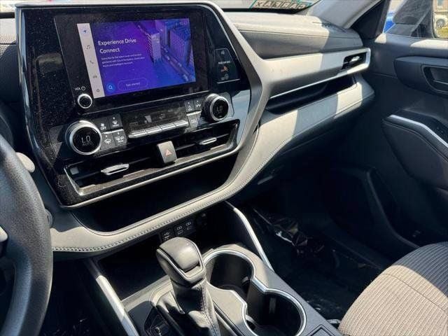 2023 Toyota Highlander L FWD