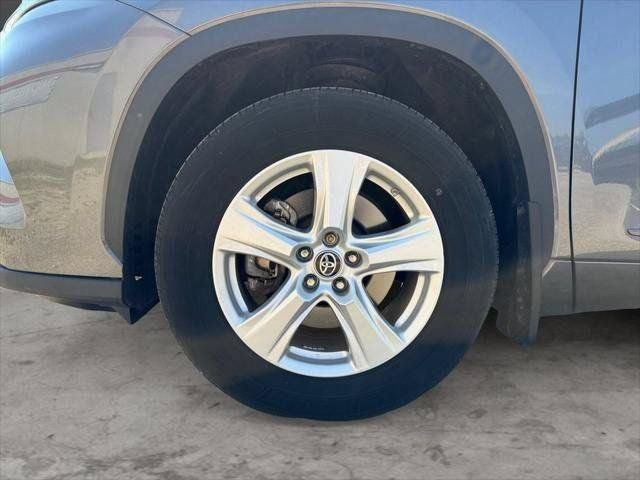 2023 Toyota Highlander L FWD