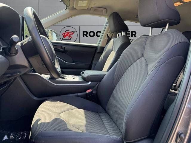 2023 Toyota Highlander L FWD