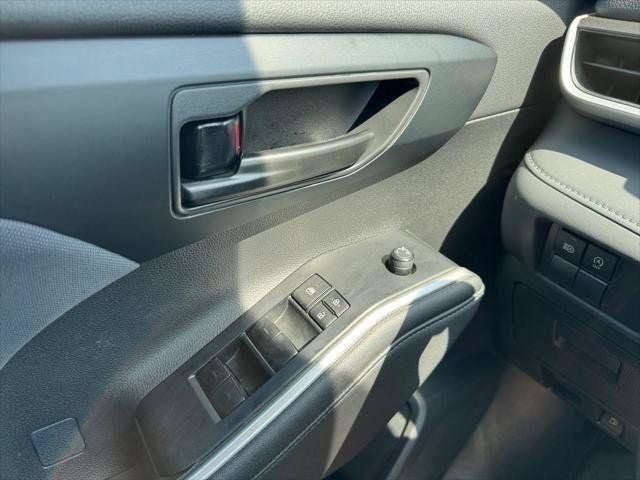 2023 Toyota Highlander L FWD